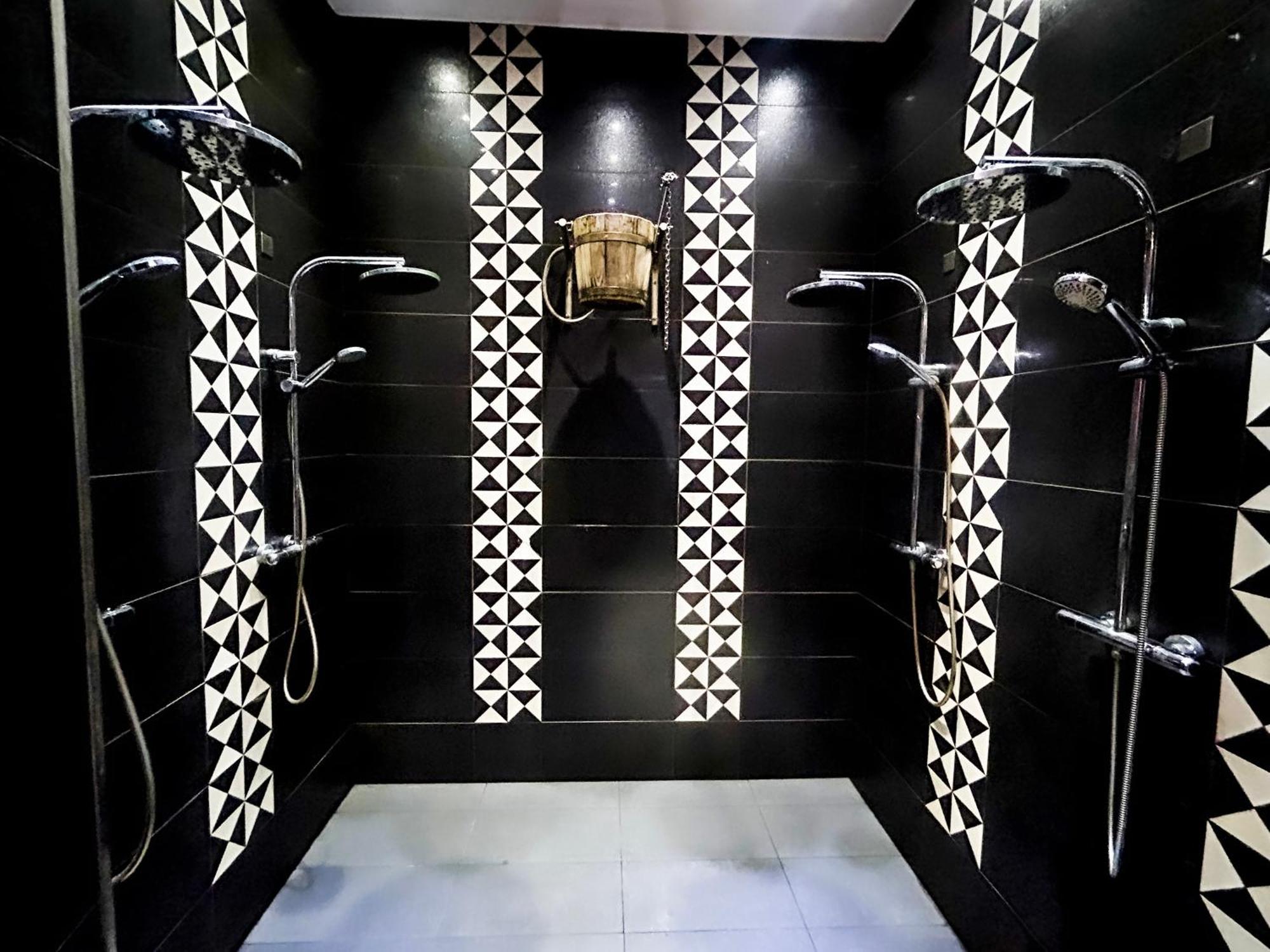 Hotel Princesa Parc Excellence Arinsal Exterior foto Shower